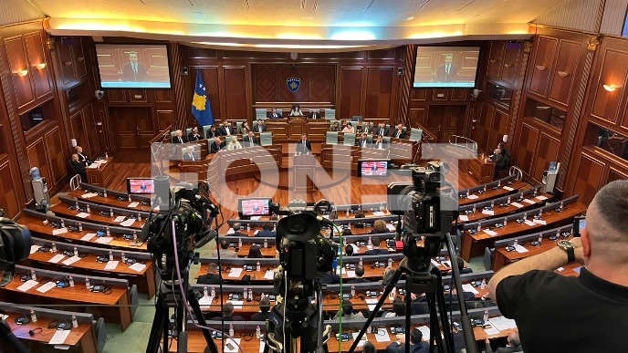 Sednica odložena za 14 časova