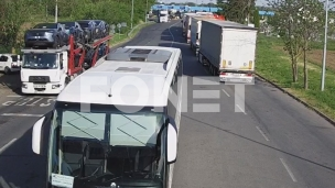 Kamioni čekaju tri sata