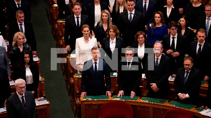 Peter Mađar položio zakletvu