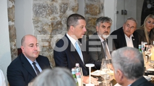 Na doručku sa ministrima