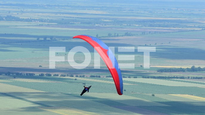 Takmičenje u paraglajdingu