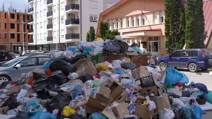 Rešiti pitanje deponija 
