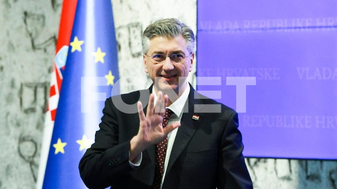 Udes vozila sa premijerom