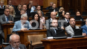 Opomena Lukiću zbog žena