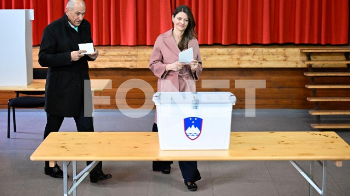 Za referendum o NATO