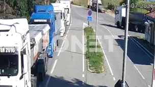 Kamioni čekaju tri sata 