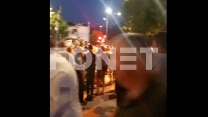 Prazne flaše u znak protesta 