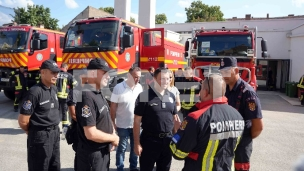 Stižu helikopteri i vatrogasci