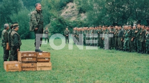 Lociranje Mladića bez Vučića