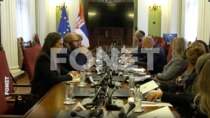 Sastanci s Brnabić, poslanicima