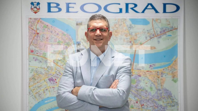 Grad pred finansijskim slomom