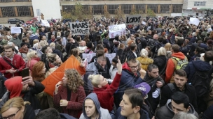 Blokada zbog neisplaćenih plata