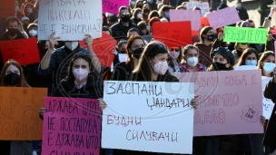 Uspavani žandari, budni silovatelji