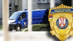 Bacio bombu na kafić?