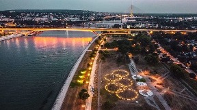 Osvetljeni olimpijski krugovi