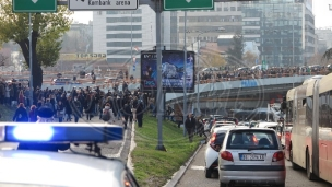 Miran protest i apel policiji