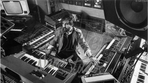 Preminuo Vangelis