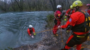 Žena propala sa litice