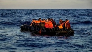 Utopilo se 77 migranata