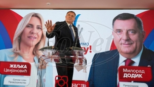 Dodik vodi