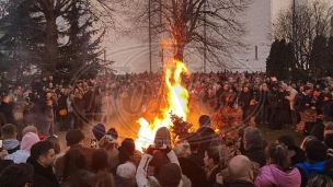 Paljenje badnjaka 