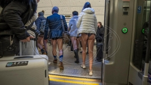 U metro bez pantalona 