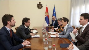 Izborni uslovi