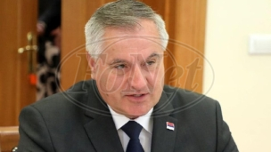Odluka Šmita udar na Ustav RS