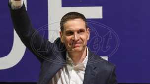 Ostavka Vučića i izbori