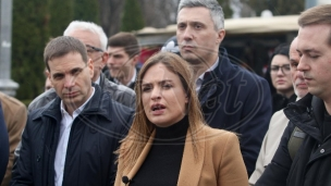 SNS hoće da spreči skup