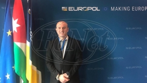 Oficir Prištine u Europolu