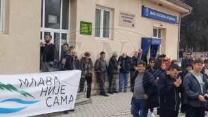 Osuda napada na poslanike
