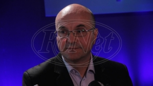 Vučić radikalizuje Srbiju