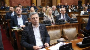 Ostavke da sačuvate čast