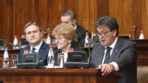 Smenu traže zbog predsednika