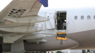 Otvorena vrata aviona