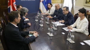 Meklaud napušta Srbiju