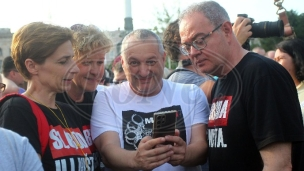 Protesti nisu partijski