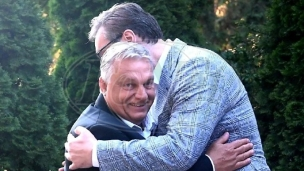 Vučić dočekao Orbana