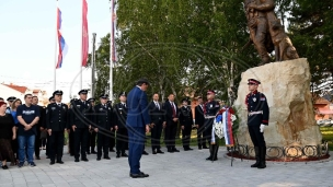 Gašić položio venac