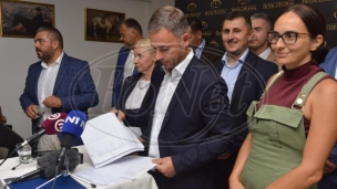 Aleksić podneo ostavku