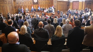 Poslanici traže sednicu 