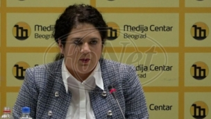 Uklanjati splavove preko vode