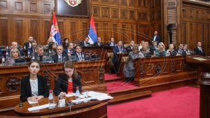 Koracima vlade do udžbenika 