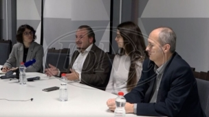 Vlast ne pokazuje solidarnost