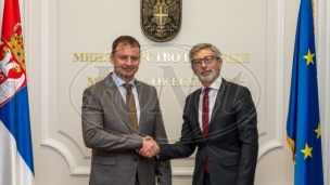 Bliski odnosi sa Francuskom