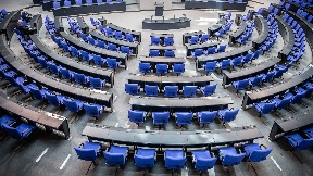 Većina Nemaca za izbore