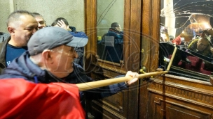 Svima nam se crno piše